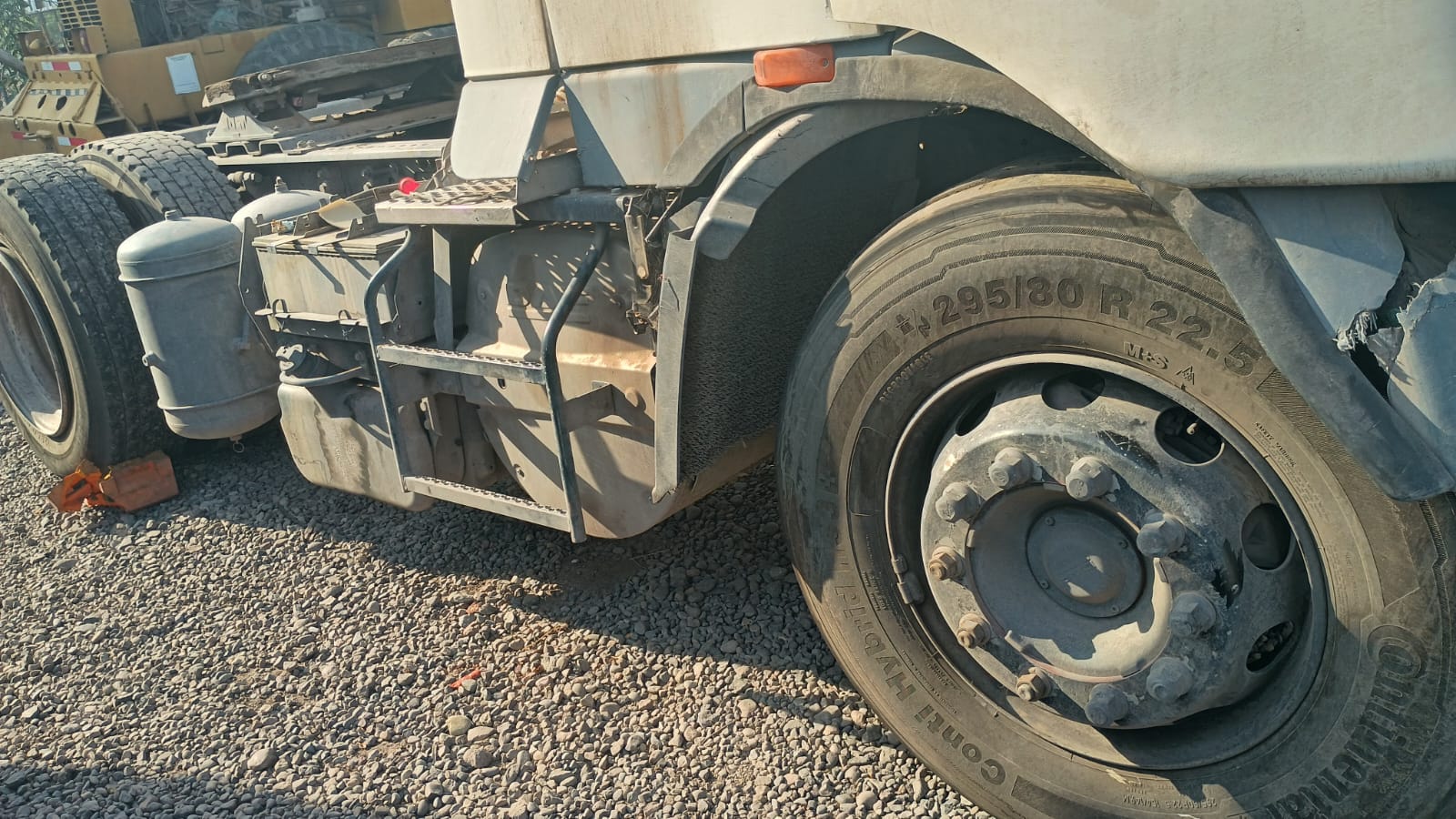 CARROCERíA FRIGORíFICA DAF CF75 FT 2013  USADA  EN DESARME